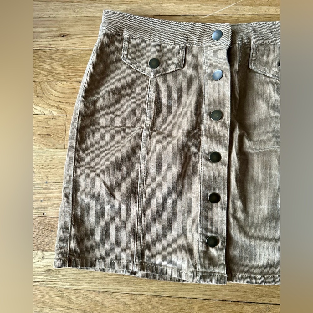 ✨ Blue Spice Taupe Corduroy‎ Mini Skirt Snap Front High Waist Size 9 ✨ - Picture 4 of 10